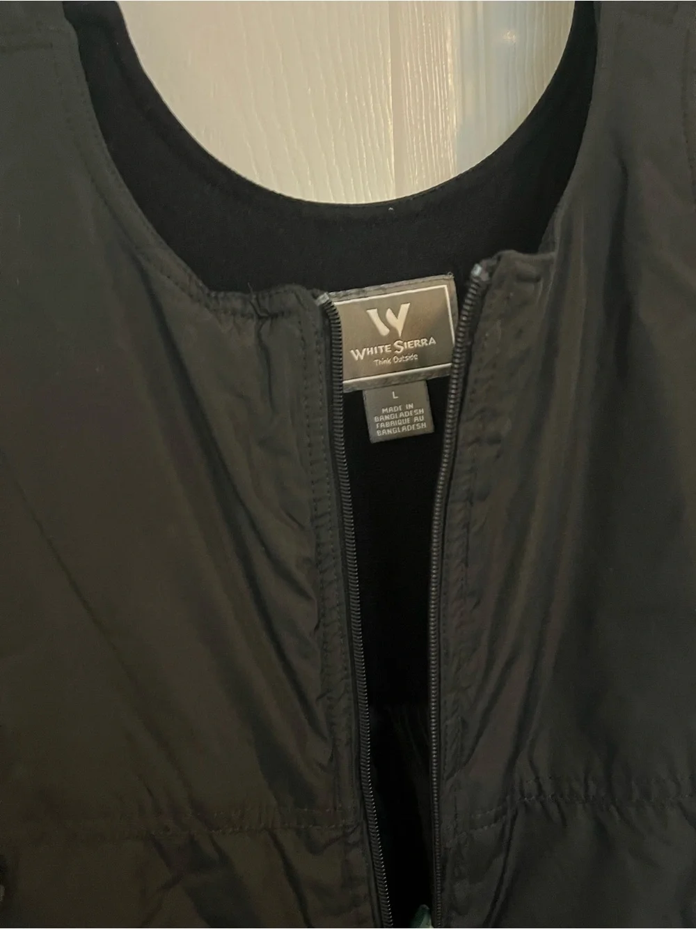 White Sierra Black Insulated Zip-Front Vest - Picture 2 of 3